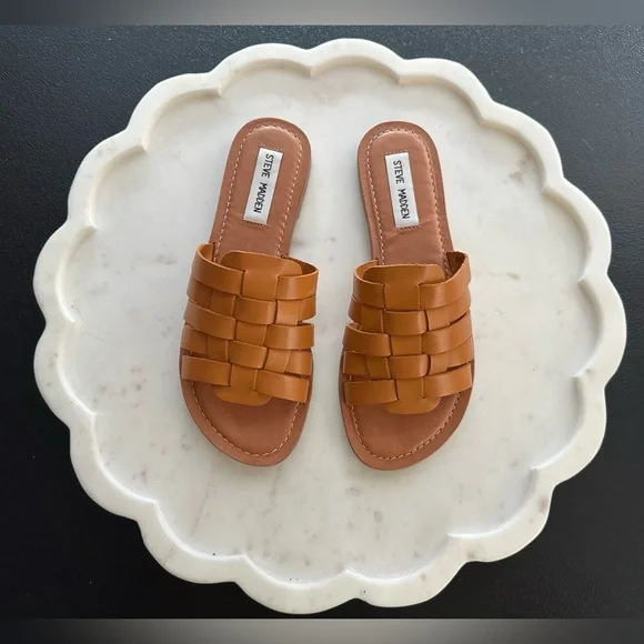 Women’s Steve Madden Brown Woven Sandals Size 7.5M - Picture 1 of 5